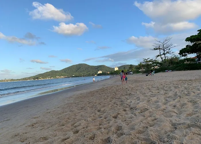 Apto E Suites Praia Do Itapocoroi