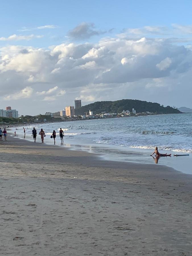 Homestay Apto E Suites Praia Do Itapocoroi *